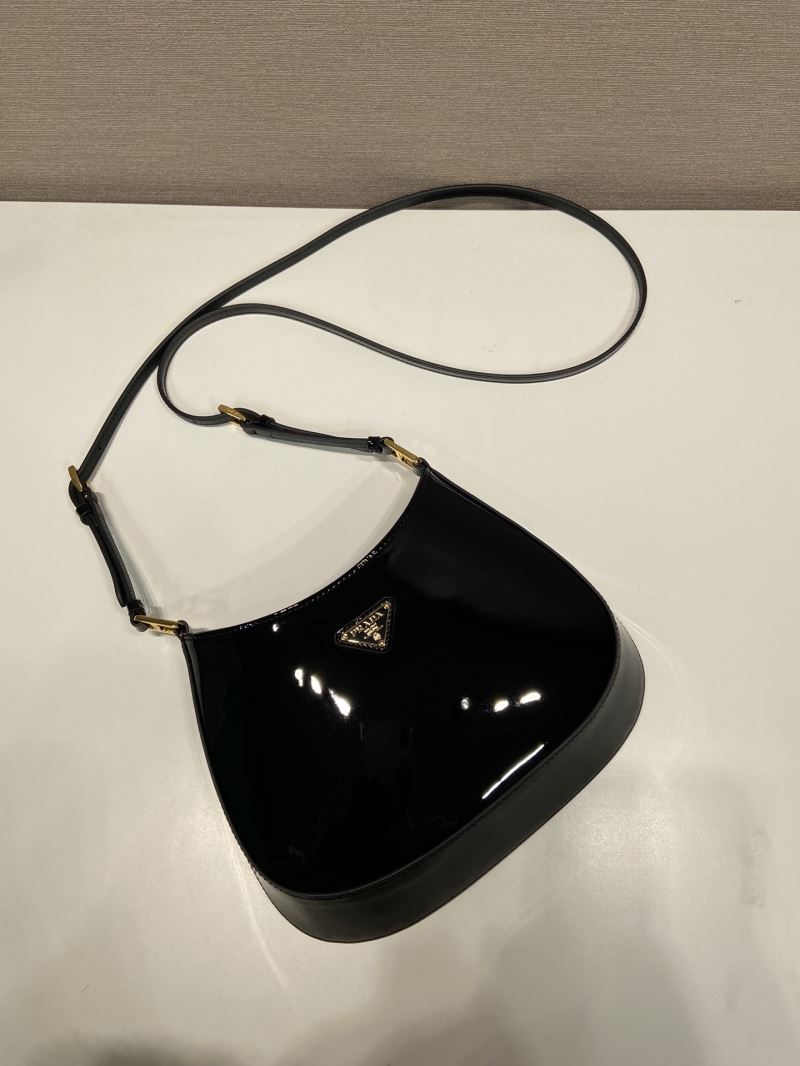 Pra*a cleo bags